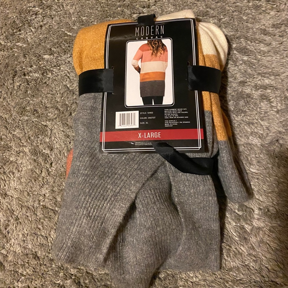 Cardigan. NWT XL